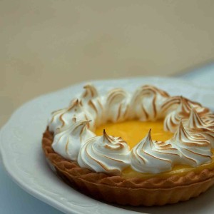 Local Soursop & Calamansi Meringue Tartlet
